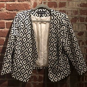Geometric black & white blazer
